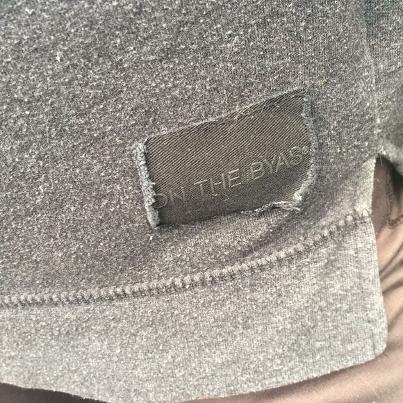 On the Byas Floral Sweatshirt with Pocket Gray Green Women's Size Small - Picture 6 of 8